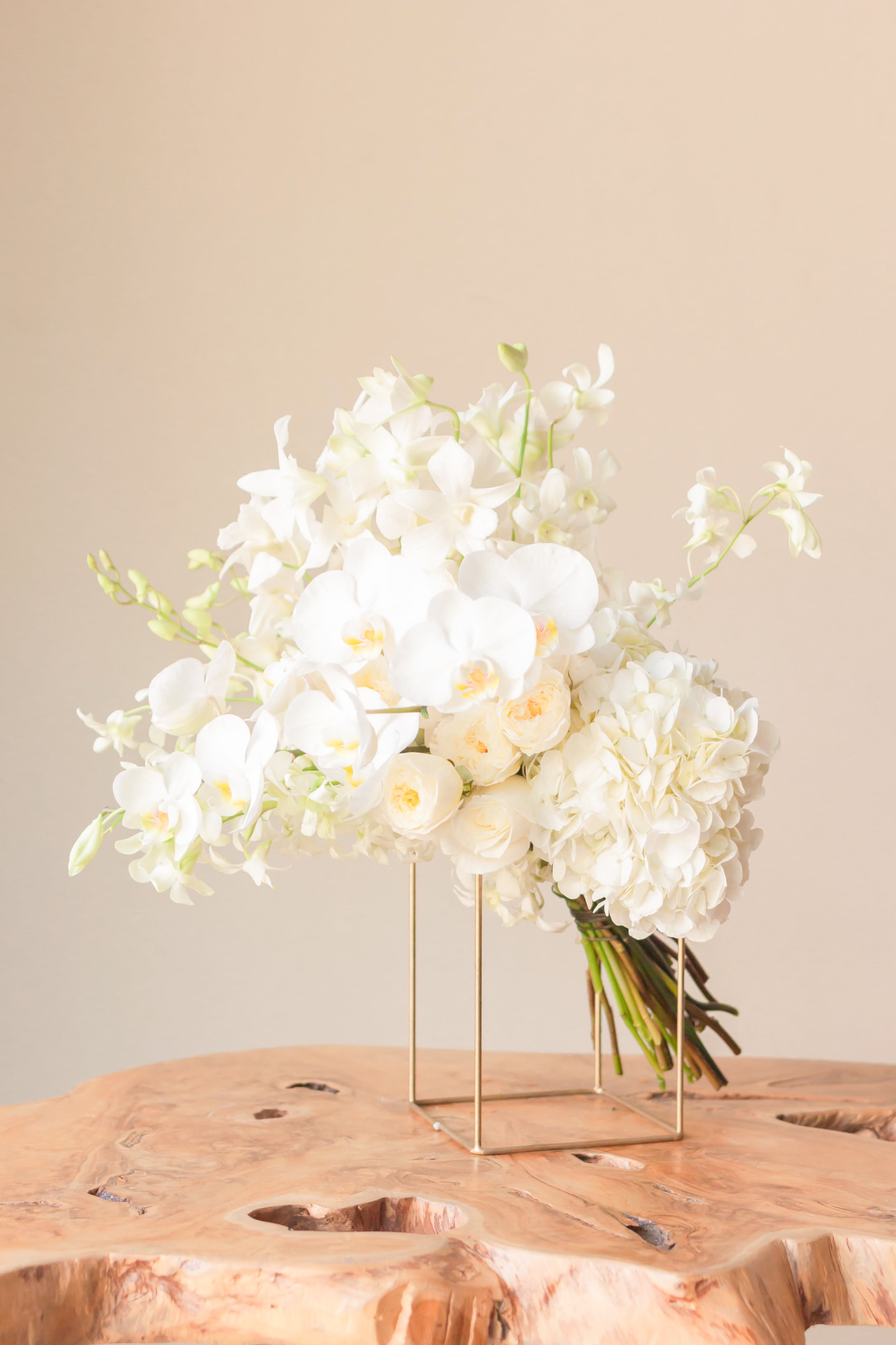 Ramo de Novia con Orquídeas Blancas